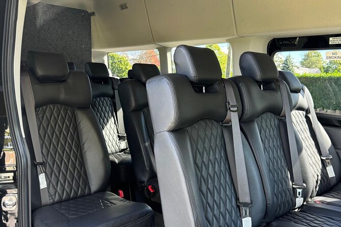 3 Hour Luxury Van Tour With Breakers Admission - Newport, luxury-style, with The Breakers built in
