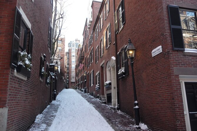 3-Hour Private "Cold Weather- Warm Van" Driving Tour of Boston - USS Constitution and Bunker Hill: two landmarks with different kinds of grit
