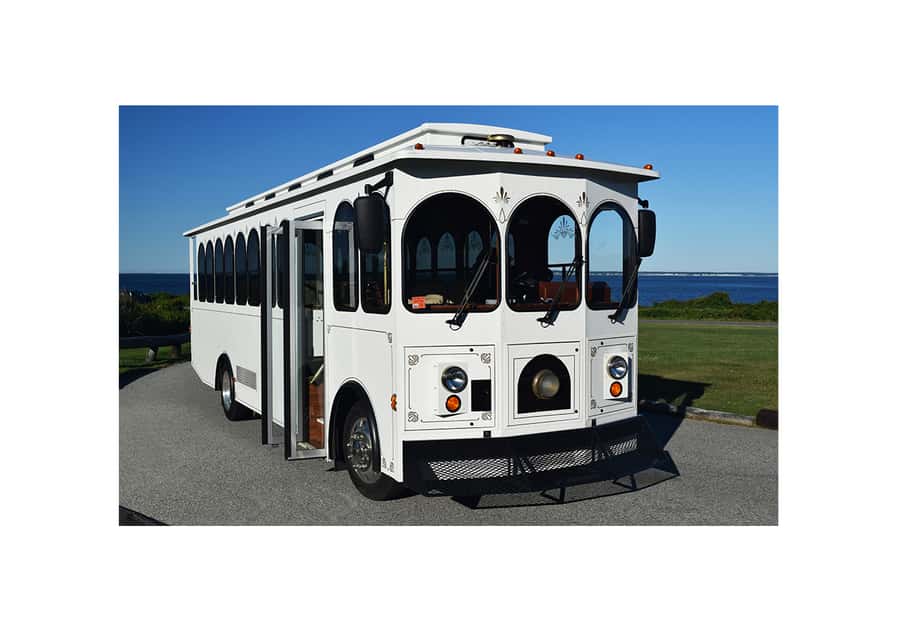 3 Hr Newport Mansions Trolley Tour with The Breakers Ticket - A 3-hour trolley taste of Newport, plus The Breakers in the mix