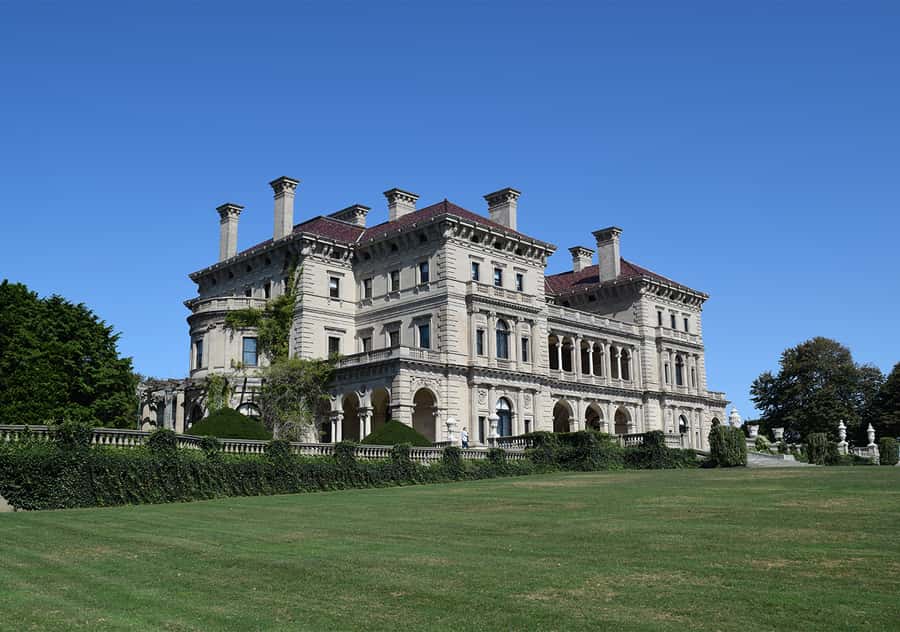 3 Hr Newport Mansions Trolley Tour with The Breakers Ticket - Colonial district drive: old houses, old churches, and a better first understanding