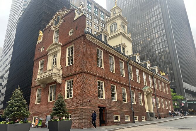 80-Minutes NON-STOP Trolley of Historic Boston and Freedom Trail - Old State House: The Revolution Stop You Cannot Miss