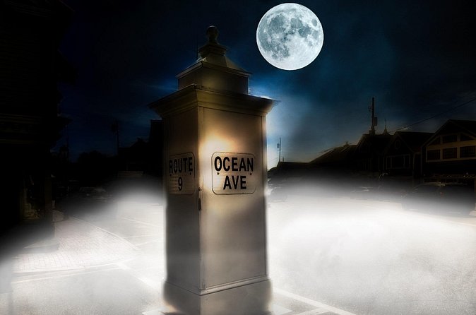 90 Minutes Ghost Walking Tour in Kennebunkport - Stop 2: The Library Headstone and the Poltergeist Thread