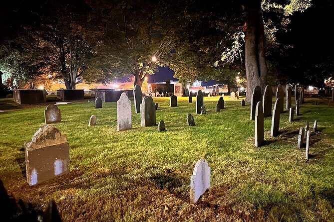 A Ghost Hunting Tour Specters and Apparitions in Salem - The guides make or break the experience