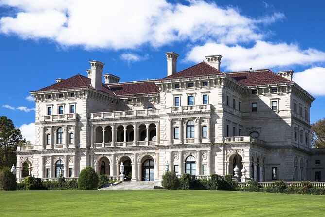 Art Historian’s Gilded Age Newport: A Self-Guided Driving Tour - America’s Cup Avenue to Whitehorne House Museum: start with the shoreline story