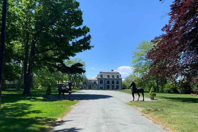 Art Historian’s Gilded Age Newport: A Self-Guided Driving Tour - King Park and General Rochambeau: a monument segment that adds perspective