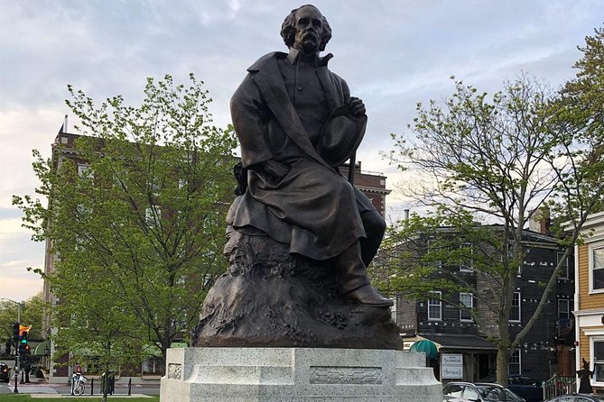 Best Historic Overview of Salem Walking Tour - Old Burying Point Cemetery and the Witch Trials Memorial: Where Salem turns heavy