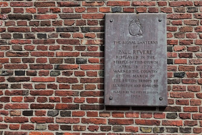 Best of Boston Combo: Harbor Cruise & VIP Freedom Trail - Paul Revere House: a quick loop-back moment
