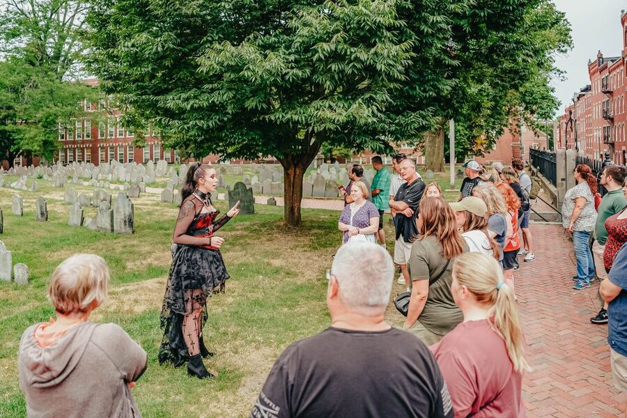 Boston: 1.5-Hour Ghosts and Gravestones Tour - Copp’s Hill Burying Ground: Boston’s oldest burial-ground feeling