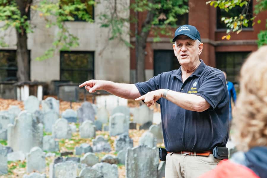 Boston: 2-Hour Historic Walking Tour - Beacon Hill on foot: gaslit streets, cobblestones, and old-money style