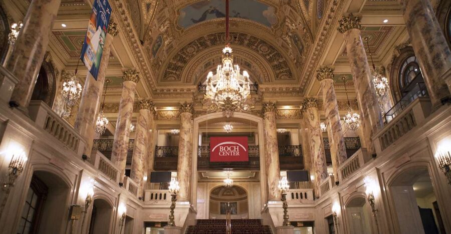 Boston: Boch Center Wang Theater Behind the Scenes Tour - Getting there and making the 1-hour schedule work