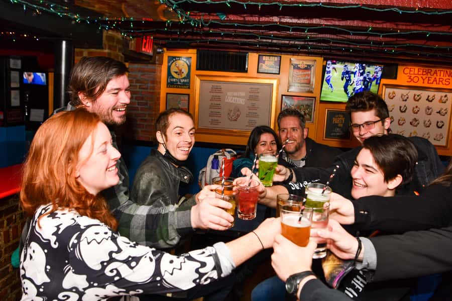 Boston: Boos and Brews Haunted Pub Crawl - Emmet’s Pub and the Ireland-Feeling Guinness Moment