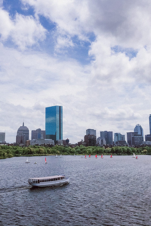 Boston: Charles River Sightseeing Cruise - Who should book this Charles River cruise