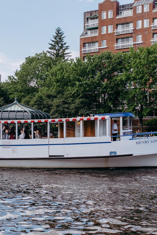 Boston: Charles River Sunset and Cocktail Cruise - Drinks, snacks, and music: what the onboard vibe really is