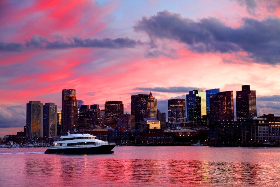Boston: City Cruises Sunset Skyline Cruise with Commentary - From Long Wharf to a skyline glow in 90 minutes