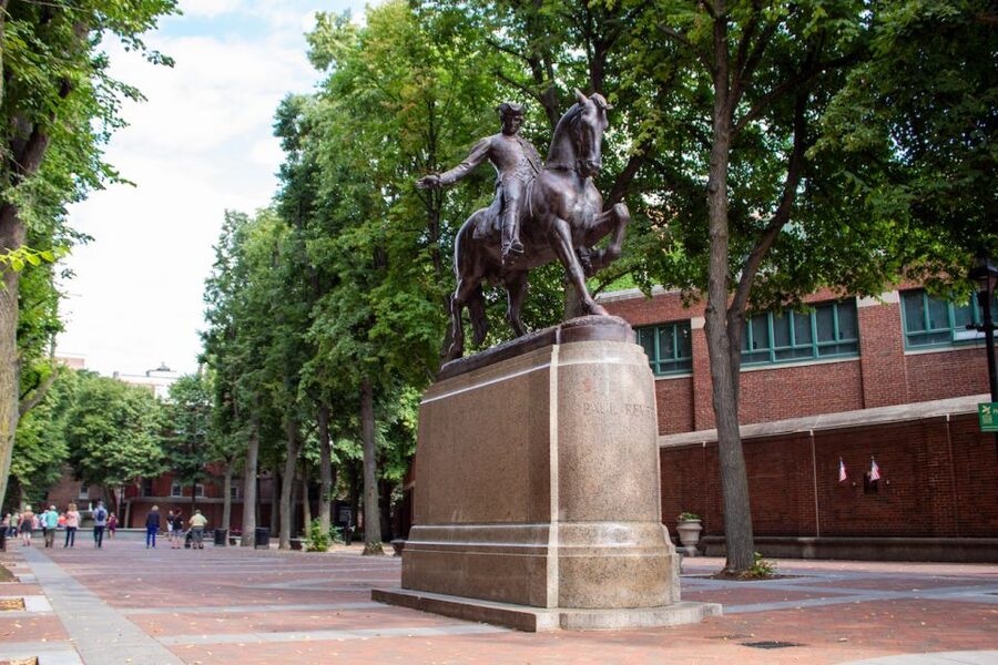 Boston: City History and Highlights Audio App Walking Tour - Key points to know before you walk