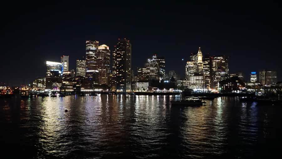 Boston: City Lights Sightseeing Cruise on Classic Boat - A classic Boston night, without the pressure of planning