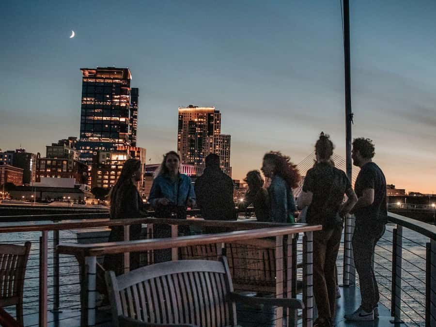 Boston: City Lights Sightseeing Cruise on Classic Boat - Seating on the Northern Lights: top deck benches vs indoor cabin