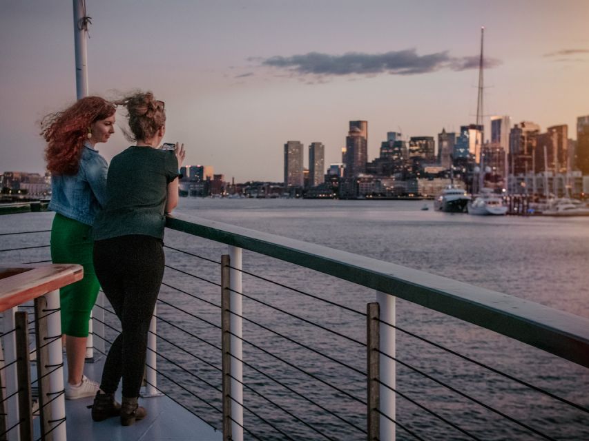 Boston: Cocoa and Carols Holiday Cruise - Key Things You’ll Notice On This Cruise