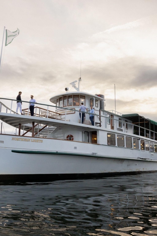 Boston: Cocoa and Carols Holiday Cruise - A Cozy 90 Minutes on Boston Harbor With Holiday Tunes