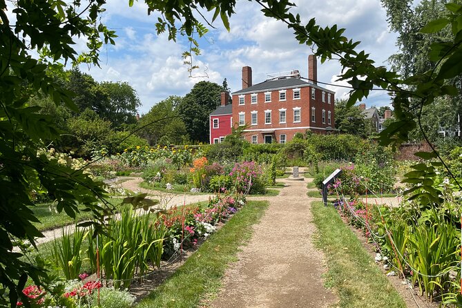 Boston Day Tour by Ferry: Salem Witch Trials Past to Present - Weather, walking, and timing: the small details that matter