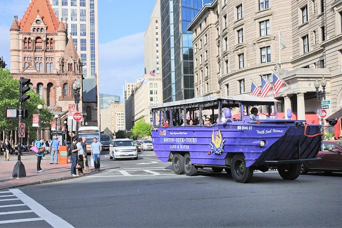Boston Duck Boat Sightseeing City Tour with Cruise Along Charles River - Boston Common and Public Garden: the green that anchors downtown