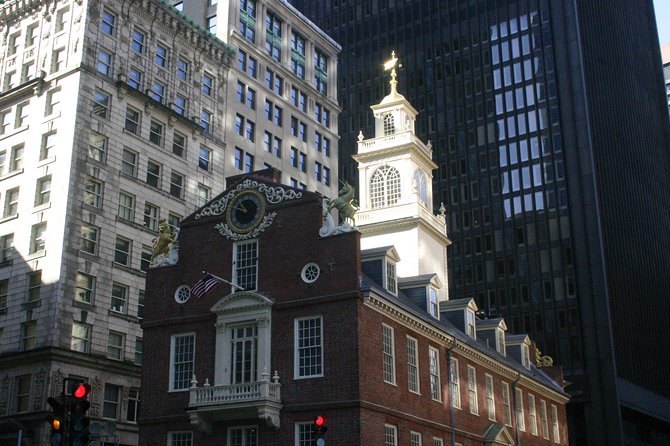 Boston Freedom Trail Scavenger Hunt Adventure - Stop 1: The North End, where history and food collide