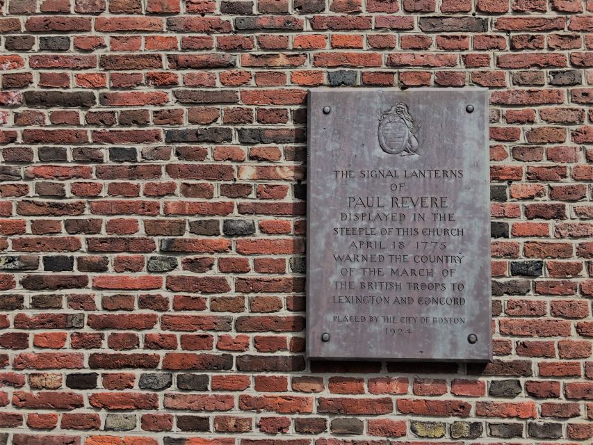 Boston: Freedom Trail Tour with Old North Church & Cruise - Paul Revere House Photo Break and the Midnight-Ride Loop