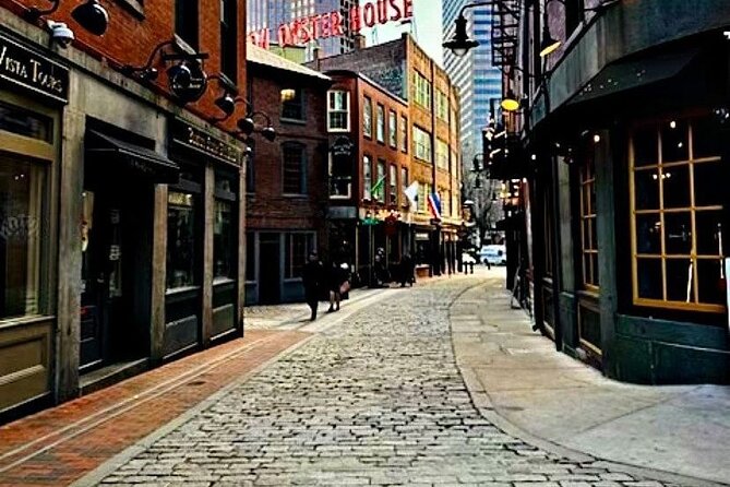 Boston Freedom Trail Walking Tour with Costumed Guide - Who this tour is best for