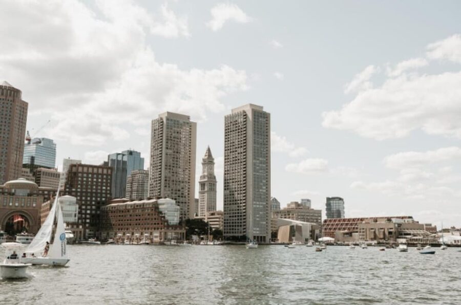 Boston: Harbor and Charles River Architecture Boat Tour - Who should book this cruise, and who should skip it