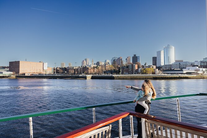Boston Harbor Holiday Brunch Cruise - A holiday buffet on a classic yacht: what you eat