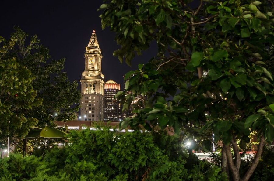 Boston: Haunted Pub Crawl of Historic Pubs and Taverns - A haunted pub crawl that feels tied to Boston’s streets