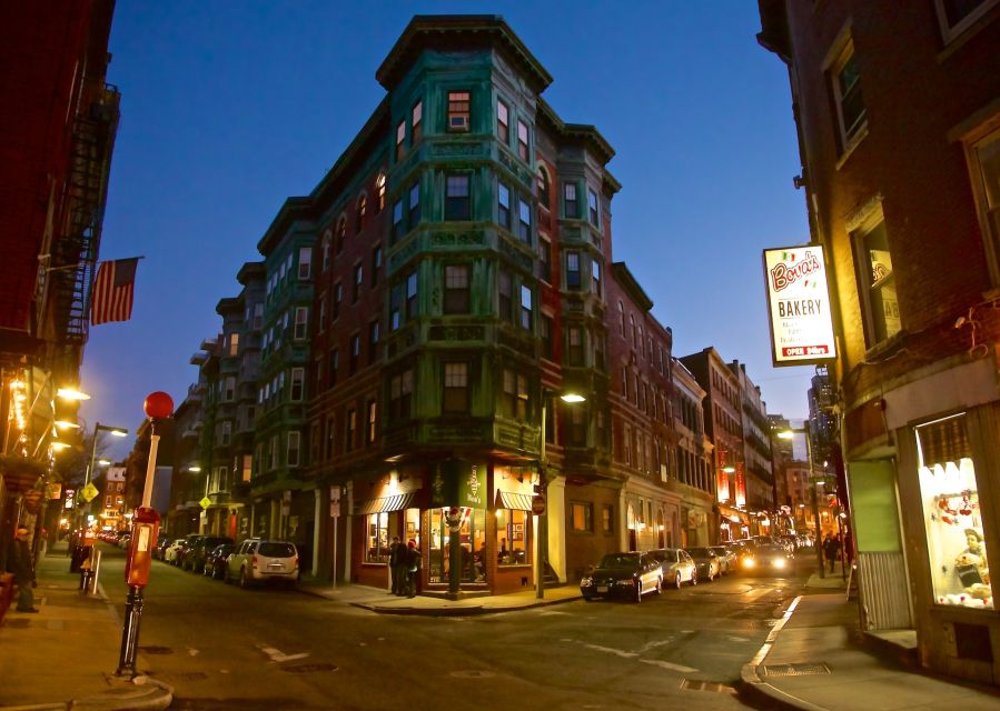 Boston: Historic Pubs Walking & Ferry, Food & Drink Tour - Downtown Food and Drink Break: Beer, Wine, and Lunch Tastings