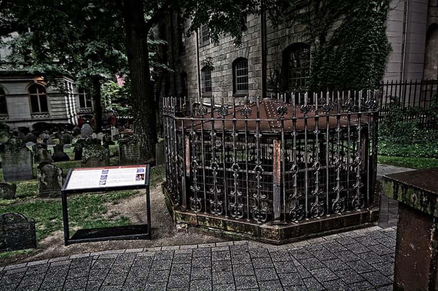 Boston: History & Haunts Guided Ghost Tour - Boston Common and hanging stories at America’s oldest park