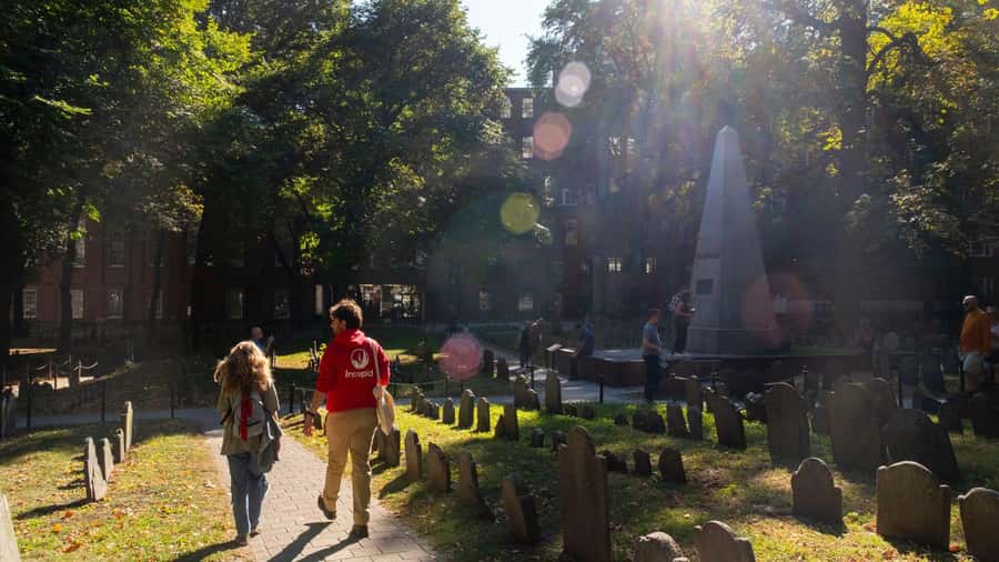 Boston History & Highlights Tour: From Revolution to Today - Beacon Hill Walk: Red-Brick Streets, Acorn Street Style, and Old-Town Charm