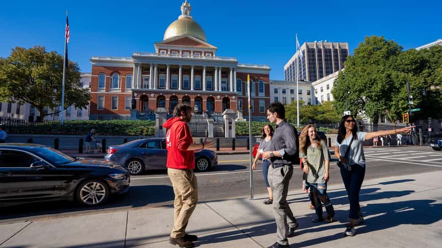 Boston History & Highlights Tour: From Revolution to Today - Boston Public Garden Finale: Where the Tour Ends and Your Next Plan Begins