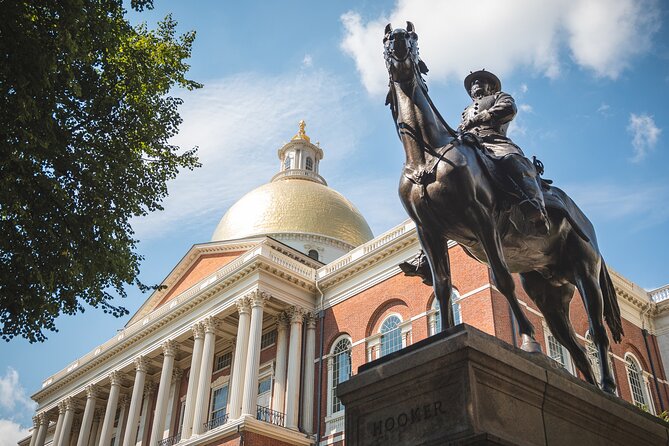 Boston History Tour: Scenic Walk Through Time & Landmarks - Boston Public Garden finish: your easy landing point