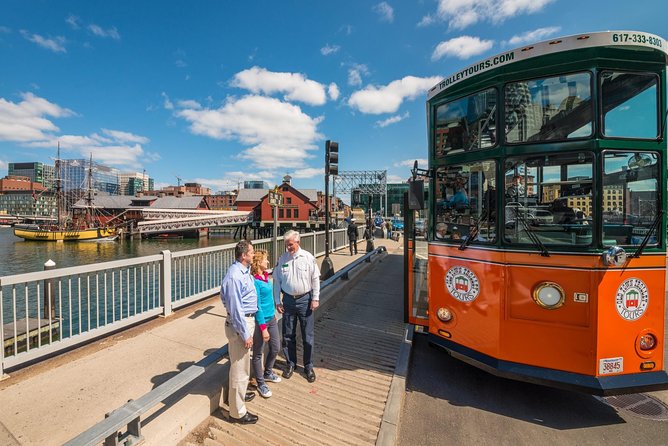 Boston Hop-On Hop-Off Trolley Tour with 13 Stops - Live narration and conductors: what makes the ride feel worth it