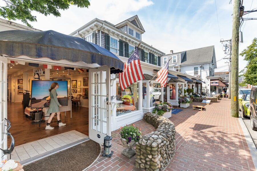 Boston: Martha's Vineyard Day Trip with Optional Island Tour - What to Pack and What to Expect on the Vehicles