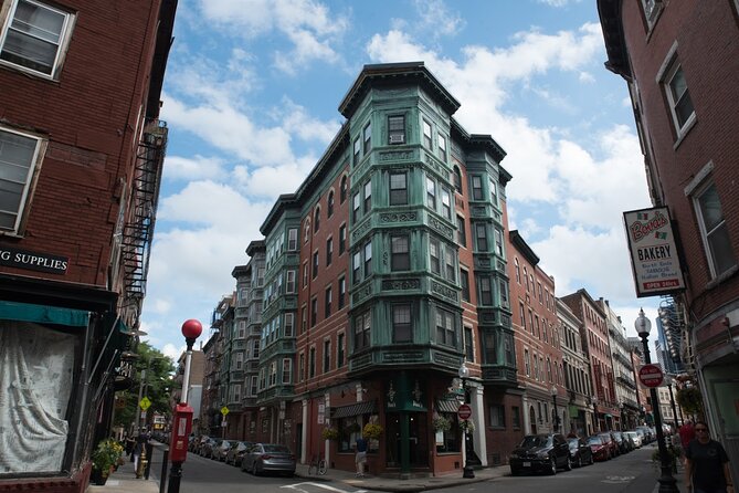 Boston North End Food Tour of 6+ Tastings, Cannoli, Lobster Roll - Start at 98 Union St, end on Hanover Street, and get your bearings fast