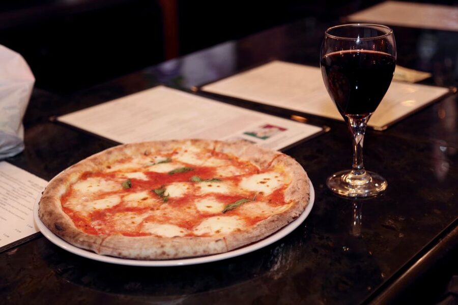 Boston: North End Pizza Walking Tour with 3 Slices & Cannoli - Pace, Timing, and What to Actually Bring
