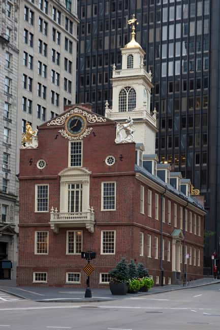 Boston: North End Walking Tour with Private Harbor Cruise - Who should book this tour, and who should skip it