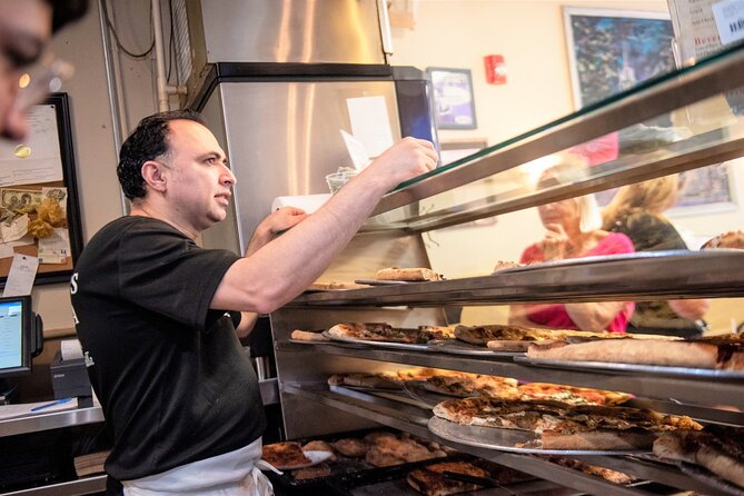 Boston Pizza Lovers Food and History Walking Food Tour - Who should book this Boston pizza and history walk