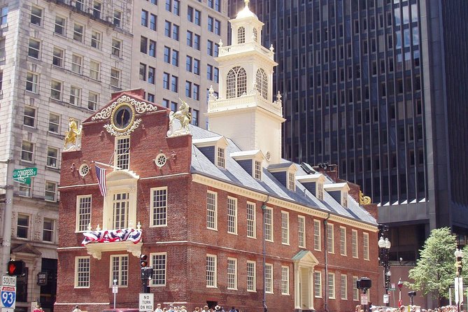 Boston Private City Tour - Fenway Park, plus Boston’s most famous photo moment