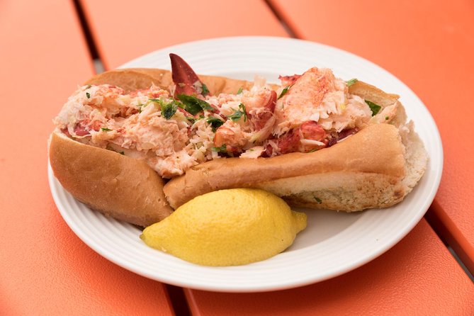 Boston Private Food Tour of 6+ Tastings, Cannoli, Lobster Roll - From the New England Holocaust Memorial to Hanover Street