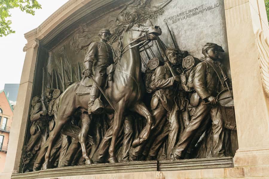 Boston's Freedom Trail: A Revolutionary Walking Tour - Paul Revere House and the Midnight Riders story line