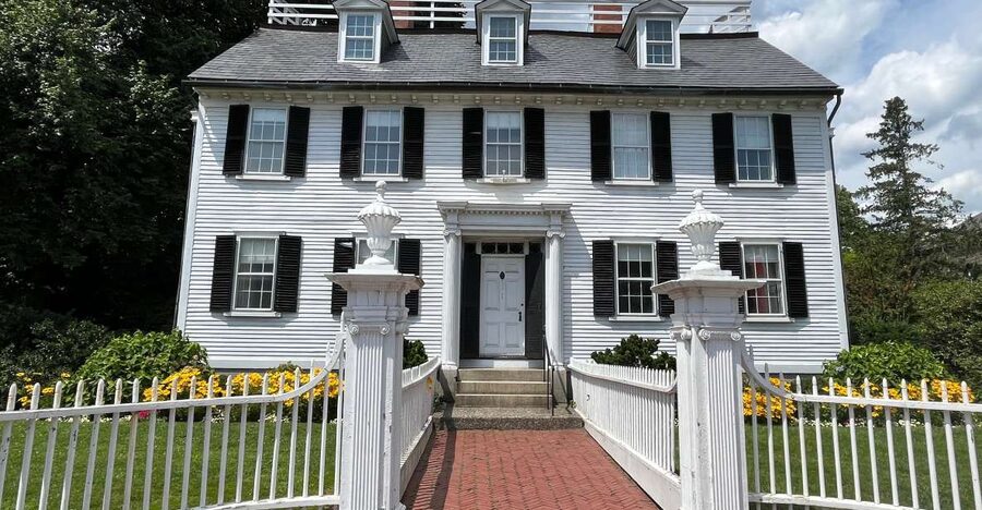 Boston: Salem by Boat – Witch Trials & Walking Tour - Museum day: Witch Trials vs Real Pirates (and what to choose)
