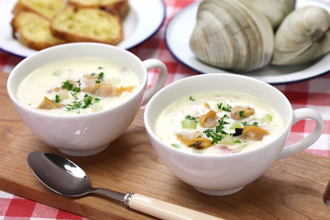 Boston Seafood Lovers Food and History Walking Tour - North End and Paul Revere House: Stories that make the streets click