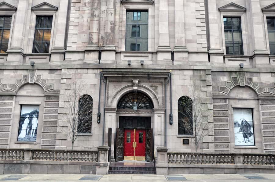Boston: The Ghosts of Boston Tour - Why King’s Chapel Burying Ground Is the Right Start Point