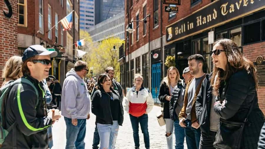 Boston: Top 10 Freedom Trail & 'Cheers' Guided Walking Tour - Old State House and the Declaration of Independence story