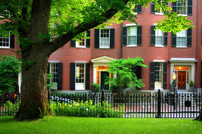 Boston: Underground Railroad History Tour of Beacon Hill - Mount Vernon Street to Louisburg Square: the neighborhood as a storybook
